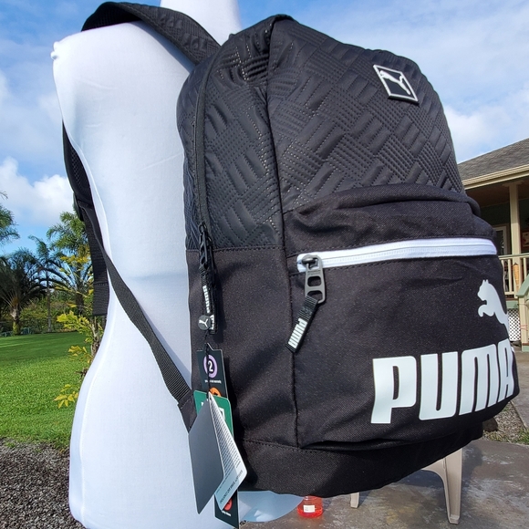 Puma 18.5" Sidelines Backpack - Black/White - Picture 3 of 17